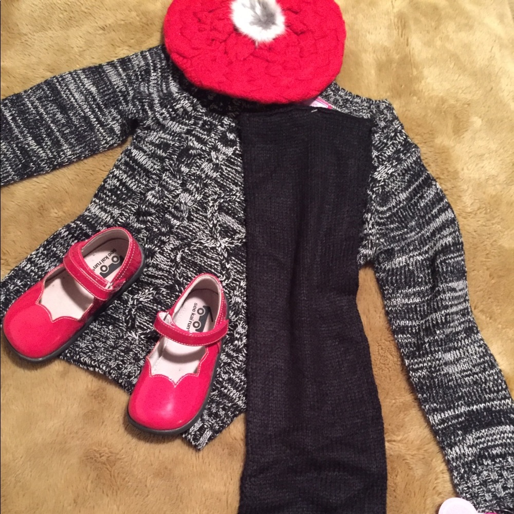 NWT 4T Black & White Speckled Cable Knit Sweater